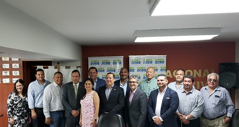 Aduanas mantiene polticas de acercamiento con el sector privado