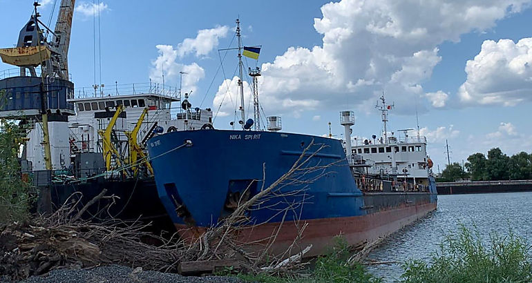 Ucrania detiene a petrolero ruso por incidente en estrecho de Kerch del ao pasado