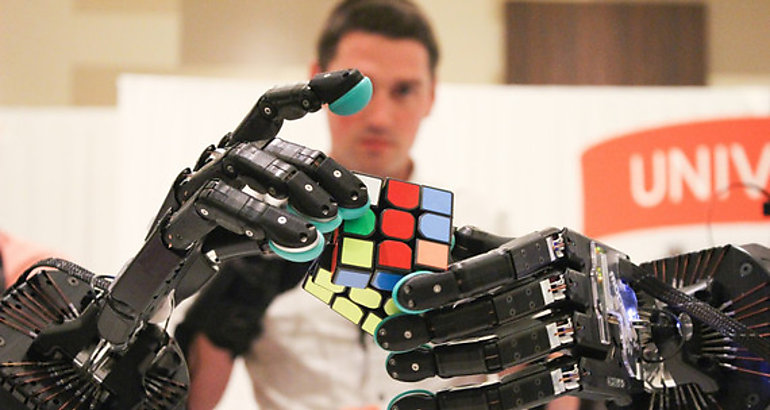La nueva generacin de robots tendr manos ms humanas