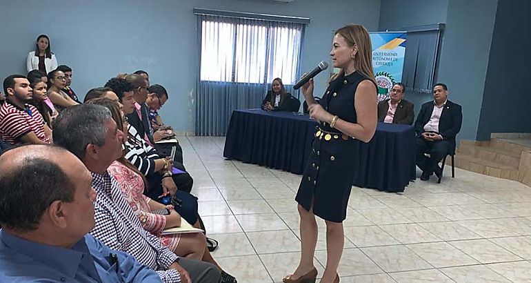 Vivian Fernndez de Torrijos