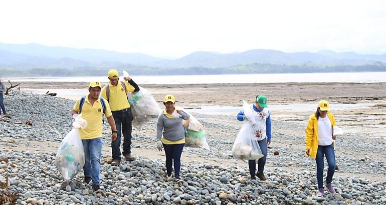  Veraguas realiz la XVIII Jornada de limpieza de playas
