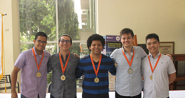 Premian a ganadores de las Olimpiadas de Matemticas de la UTP