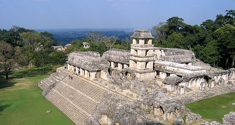 Mayas