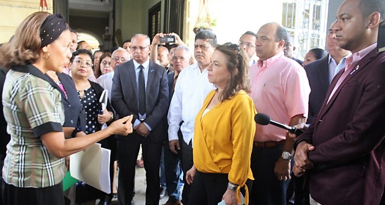 Institutores regresan a clases este mircoles
