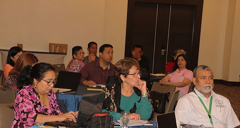 Ministerio de Salud se capacita para autoevaluacin
