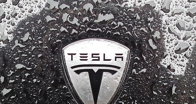 Logo de Tesla