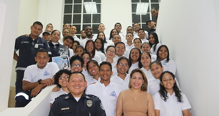 UDELAS comparte experiencias con los paramdicos de la Polica Nacional