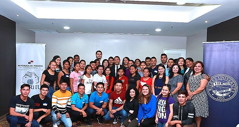 Jvenes partirn a Pensilvania a estudiar ingls y licenciaturas