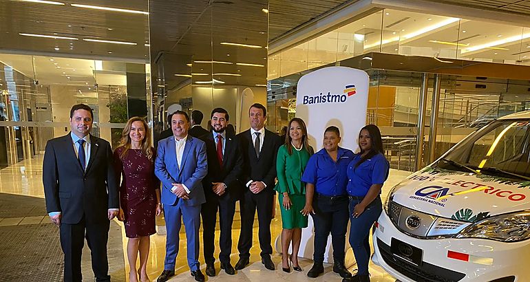 Primer auto elctrico para transportar carga 