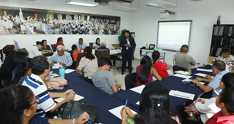 Se inicia seminario para fomentar la educacin cvica electoral