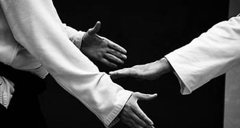Darse la paz en la iglesia 
