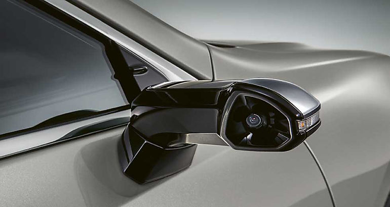 El Lexus ES 300h estrena retrovisores digitales