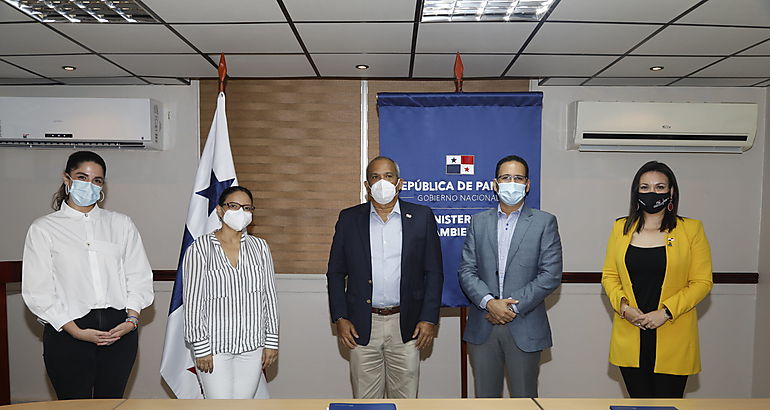 Ministerio de Ambiente y la Fundacin Natura renuevan convenio 