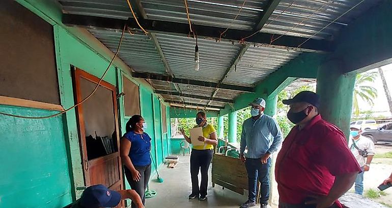 Anati contina titulando tierras a familias bocatoreas