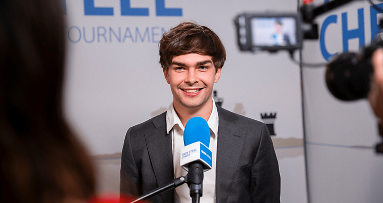 Van Foreest conquista torneo de ajedrez Tata Steel