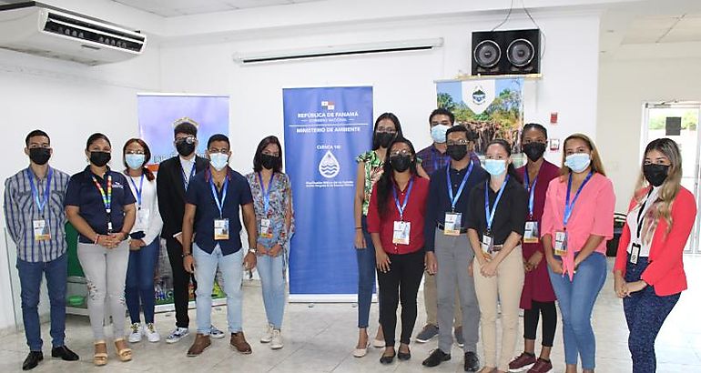 MiAMBIENTE sumar a lderes comunitarios juveniles para proteger la cuenca del ro Caimito en  Panam Oeste