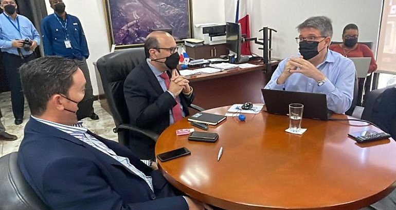 Defensor del Pueblo recibe explicacin del IDAAN por falta de agua