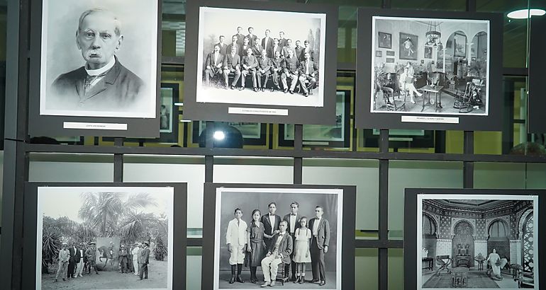 Exposicin fotogrfica 50 aos de historia