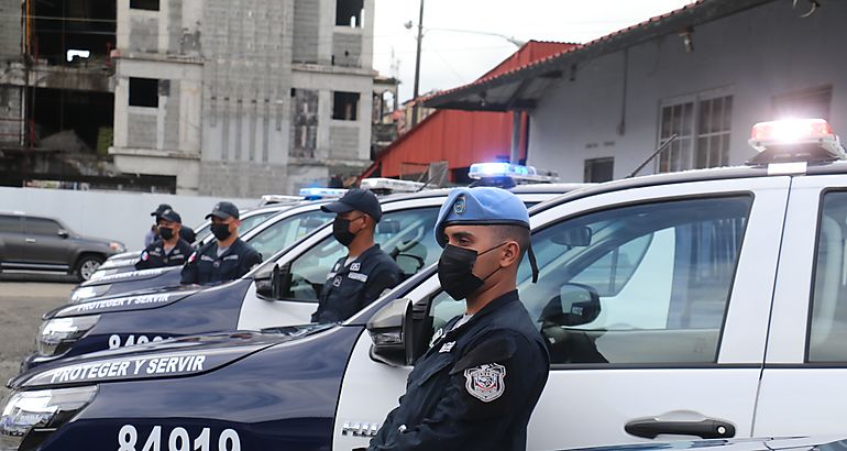 Polica de Coln recibe nueva flota vehicular